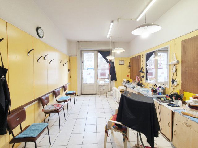 Eladó üzlethelyiség, Budapesten, IX. kerületben, Ferenc körúton