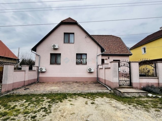 Eladó családi ház, Szilvásváradon 158 M Ft, 10 szobás