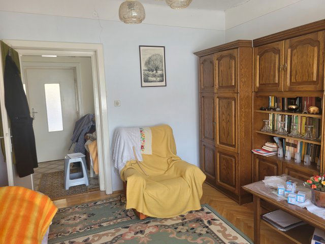 Eladó családi ház, Győrött 42 M Ft, 3 szobás