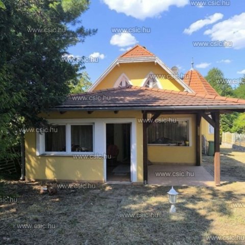 Eladó családi ház, Solymáron 132 M Ft, 5 szobás