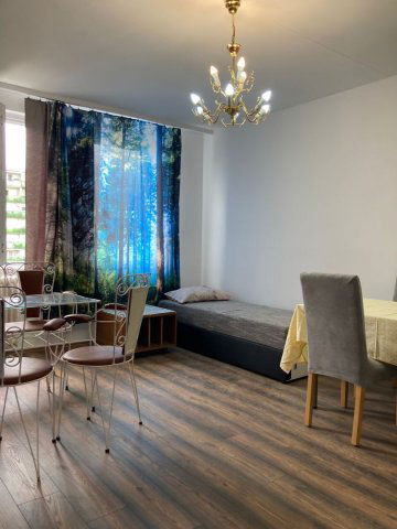 Kiadó panellakás, albérlet, Debrecenben 300 E Ft / hó, 3 szobás