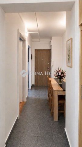 Eladó panellakás, Budaörsön 74.2 M Ft, 3 szobás
