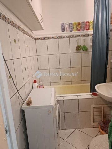 Eladó panellakás, Szegeden 51.49 M Ft, 2 szobás