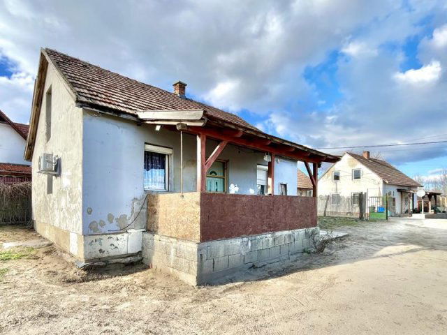 Eladó családi ház, Nagykátán 29.9 M Ft, 2 szobás