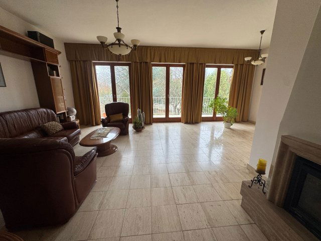 Eladó családi ház, Budapesten, II. kerületben 224 M Ft, 4 szobás