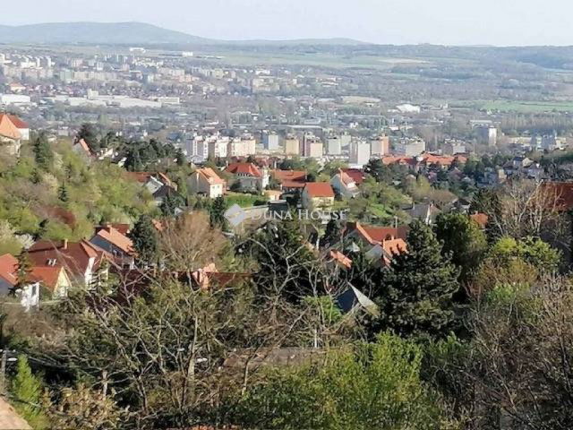 Eladó telek, Pécsett 22 M Ft / költözzbe.hu