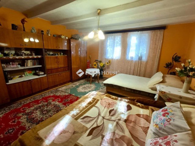 Eladó családi ház, Kunszentmártonban 7.5 M Ft, 2 szobás