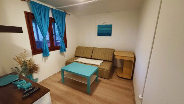 Eladó nyaraló, Balatonalmádiban, Veszprémi úton 48 M Ft