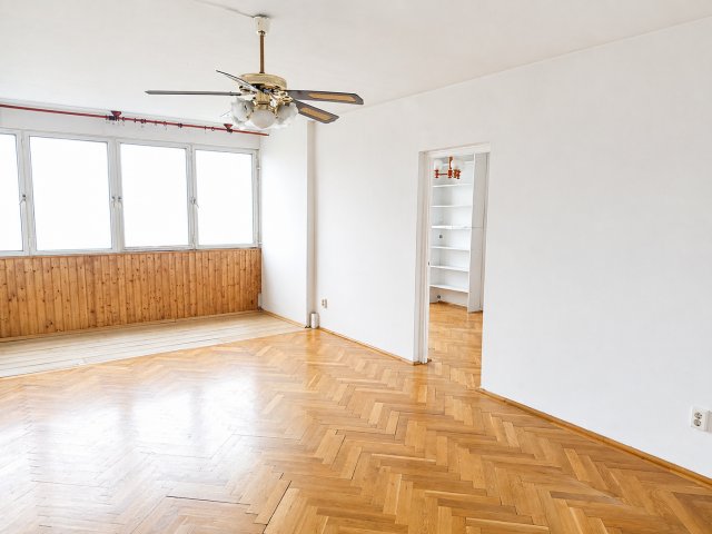 Eladó panellakás, Budapesten, XI. kerületben, Menyecske utcában