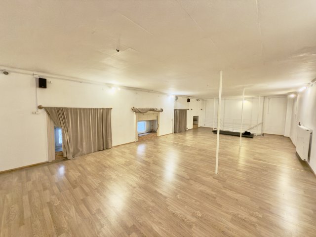 Eladó téglalakás, Budapesten, V. kerületben 117 M Ft, 2+1 szobás