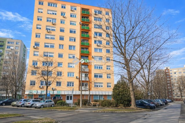 Eladó panellakás, Kecskeméten 43.49 M Ft, 2 szobás