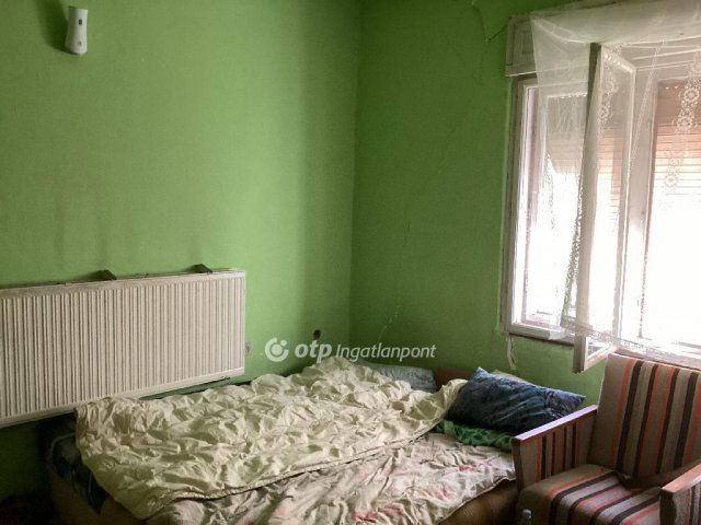 Eladó családi ház, Dévaványán 14 M Ft, 3 szobás