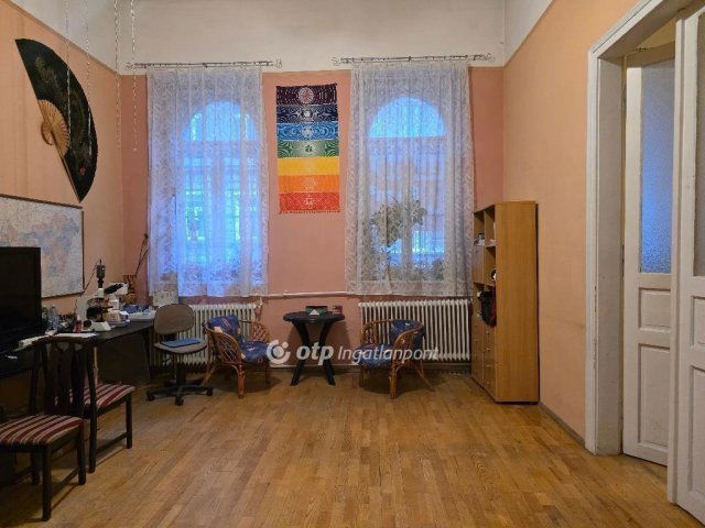 Eladó téglalakás, Budapesten, VIII. kerületben 87.1 M Ft