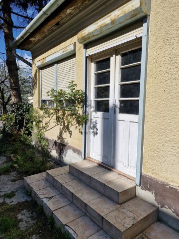 Eladó családi ház, Abonyban 15.9 M Ft, 2 szobás