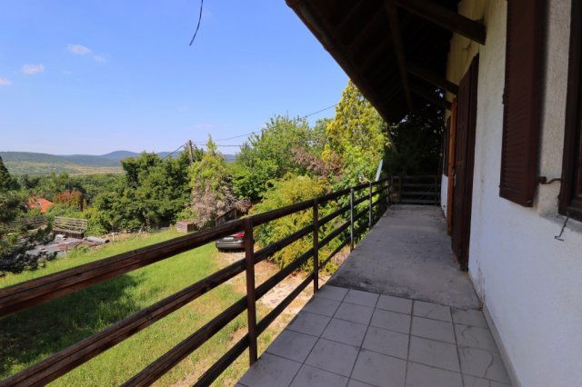 Eladó családi ház, Szentendrén 69.9 M Ft, 4 szobás