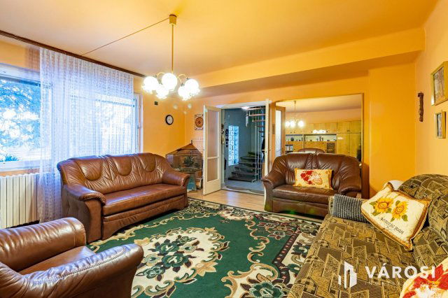 Eladó ikerház, Szigethalmon 79.9 M Ft, 3 szobás