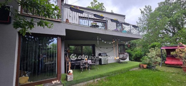 Eladó családi ház, Diósdon 229.8 M Ft, 4 szobás