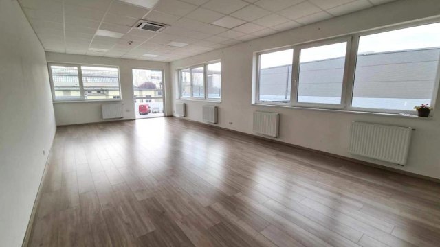 Kiadó ipari ingatlan, Győrött 160 E Ft / hó