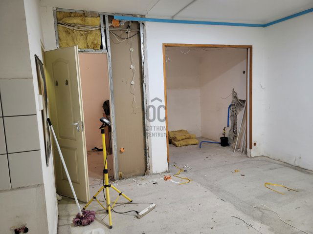 Eladó ipari ingatlan, Budapesten, IX. kerületben 26 M Ft