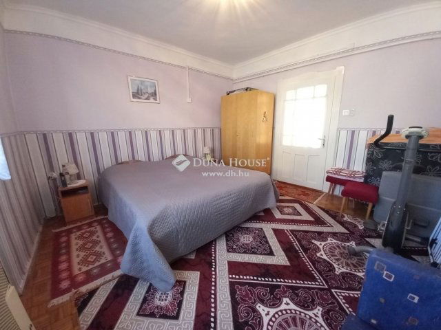 Eladó családi ház, Tiszakécskén 37.5 M Ft, 3 szobás