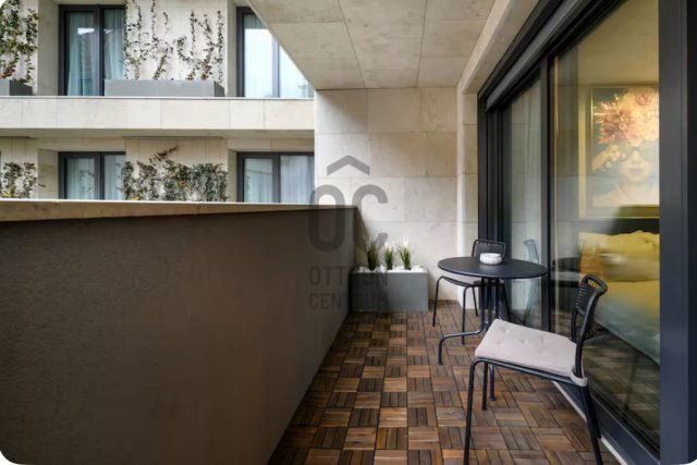 Eladó téglalakás, V. kerületben, Petőfi Sándor utcában