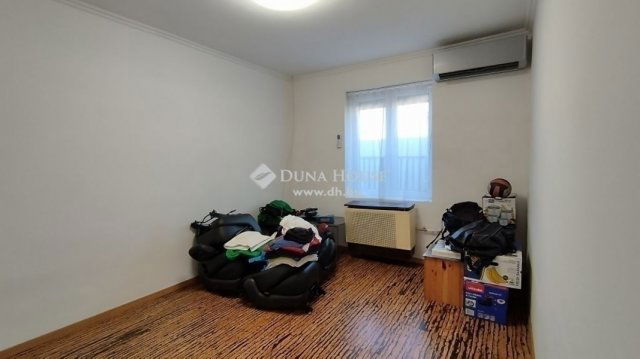 Eladó családi ház, Tápiószecsőn 56 M Ft, 3 szobás