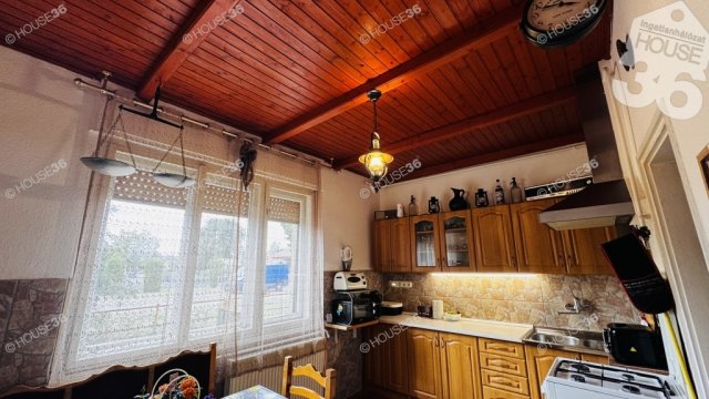 Eladó családi ház, Kecskeméten 64.9 M Ft, 4 szobás