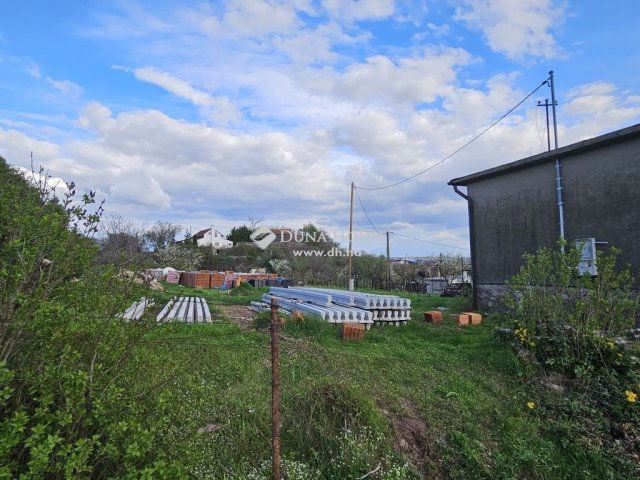 Eladó telek, Pécsett 29.5 M Ft / költözzbe.hu
