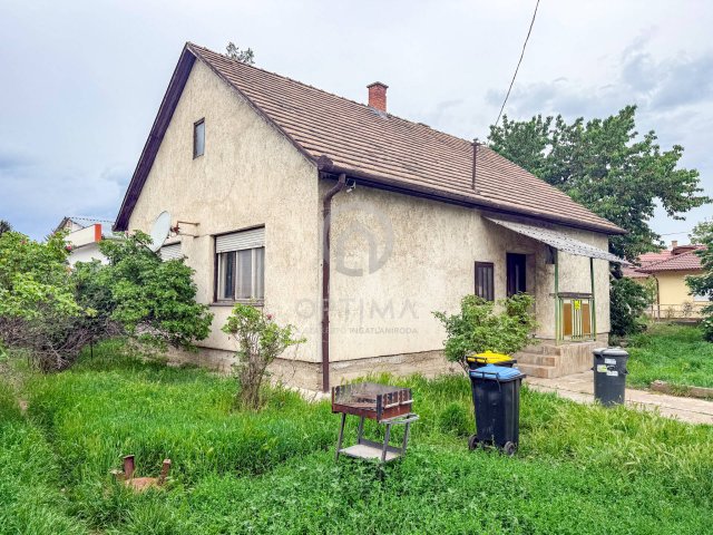Eladó családi ház, Érden 79.9 M Ft, 2 szobás
