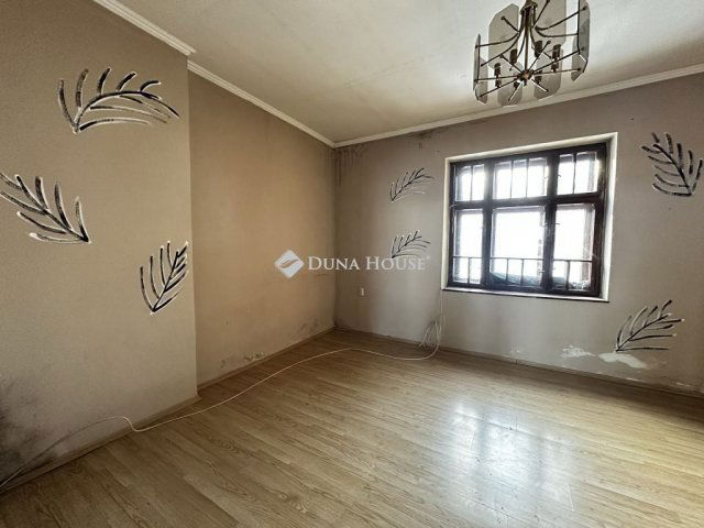 Eladó téglalakás, Iregszemcsén 8.5 M Ft, 2 szobás