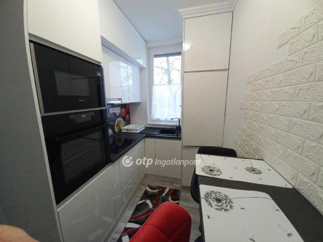 Eladó téglalakás, Budapesten, IX. kerületben 79.9 M Ft, 2 szobás