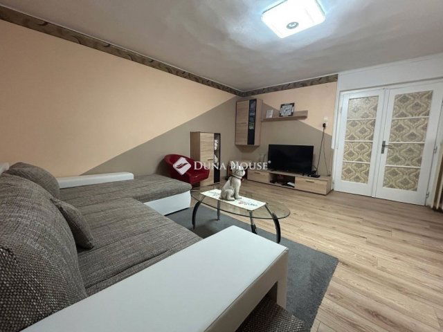 Eladó családi ház, Ócsán 88 M Ft, 6 szobás