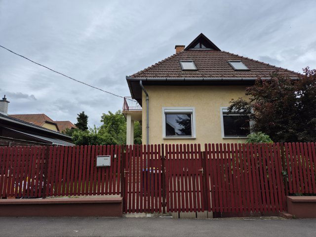 Eladó családi ház, Budapesten, XVIII. kerületben 129.9 M Ft