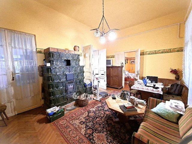 Eladó családi ház, Szentesen 34.5 M Ft, 4 szobás