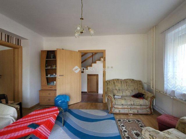 Eladó családi ház, Csopakon 97 M Ft, 5 szobás