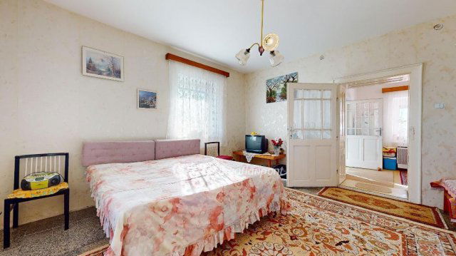Eladó családi ház, Szentistvánon 19 M Ft, 3 szobás