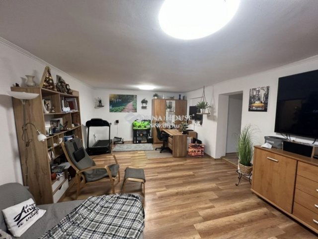 Eladó családi ház, Kókán 64 M Ft, 5 szobás