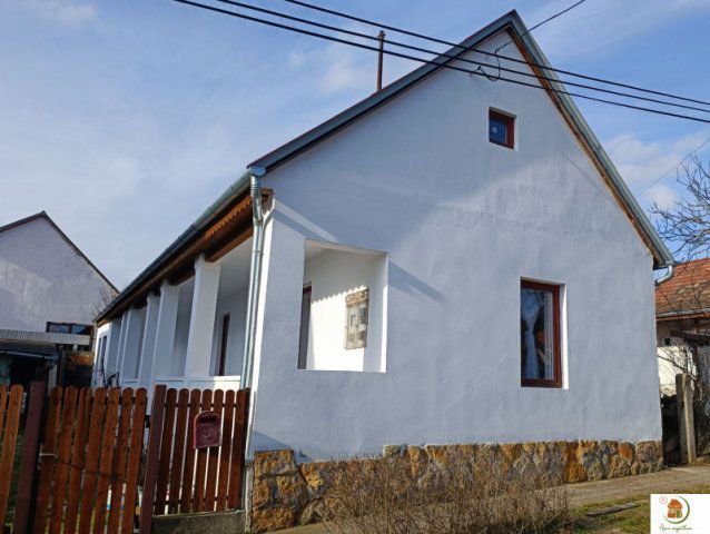 Eladó családi ház, Piliscsabán 89 M Ft, 4 szobás