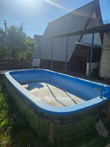 Eladó nyaraló, Tiszaföldváron 18.5 M Ft, 1+2 szobás