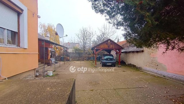 Eladó családi ház, Lőrinciben 42.9 M Ft, 4 szobás