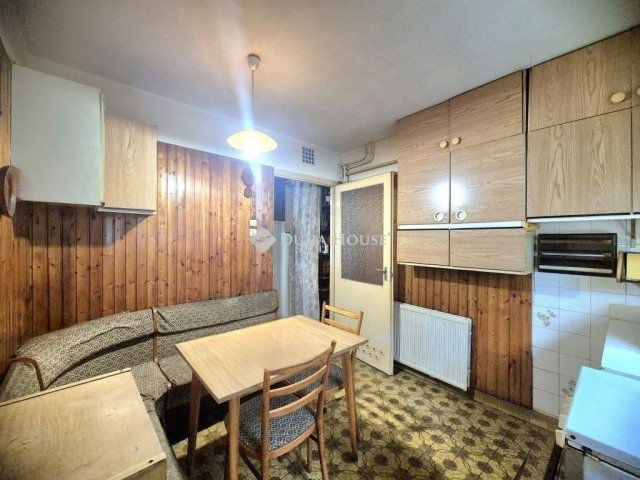 Eladó családi ház, Budapesten, III. kerületben 65 M Ft, 3 szobás