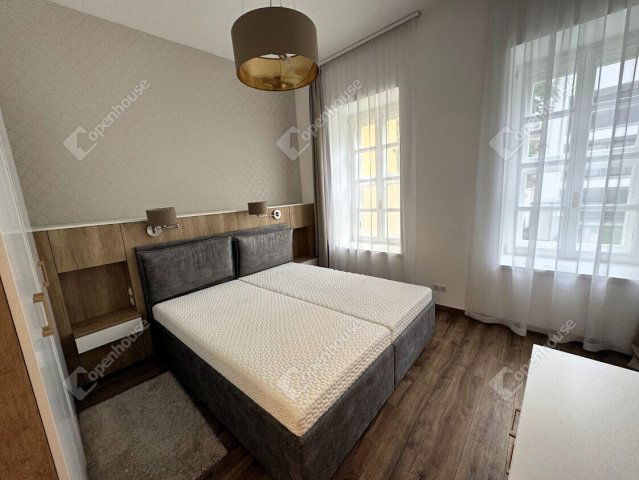 Kiadó téglalakás, albérlet, Székesfehérvárott 490 E Ft / hó