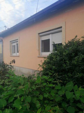 Eladó családi ház, Zagyvarékason 22.5 M Ft