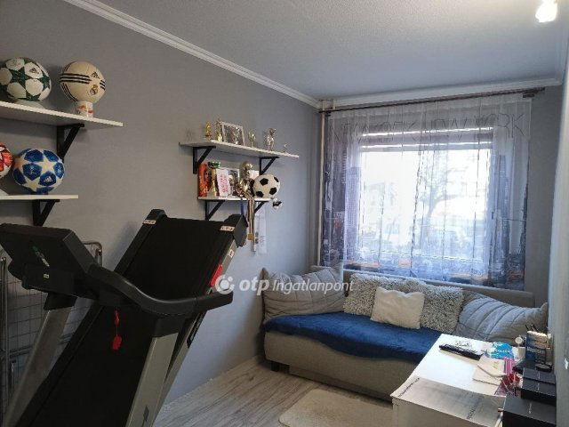 Eladó panellakás, Budapesten, XV. kerületben 64.9 M Ft