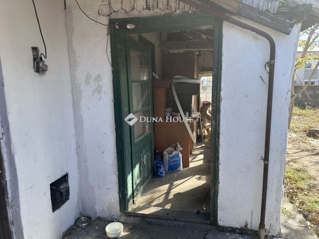 Eladó családi ház, Budapesten, XXI. kerületben 42 M Ft, 1 szobás