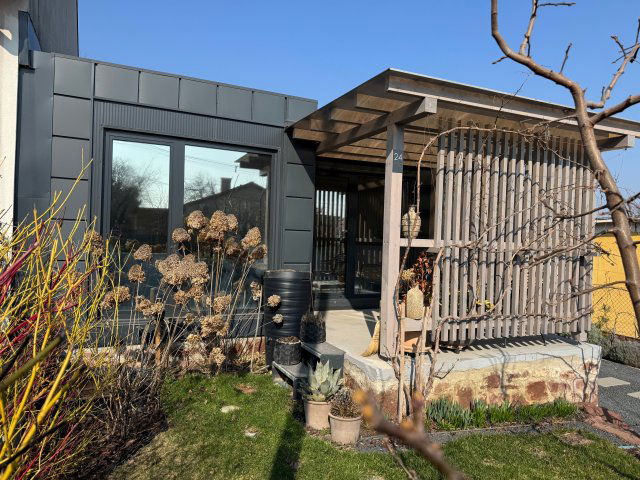 Eladó téglalakás, Balatonalmádiban 59.5 M Ft, 1 szobás