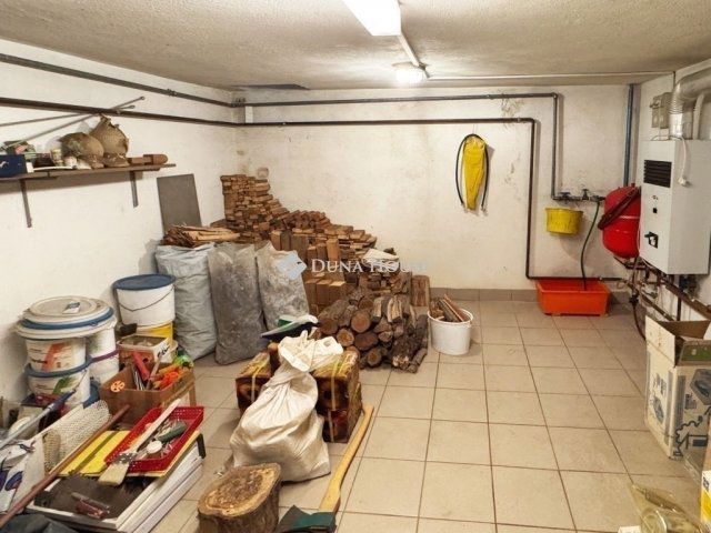 Eladó családi ház, Kerepesen 84 M Ft, 5 szobás