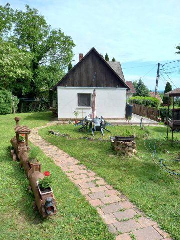 Eladó családi ház, Zalakaroson 42.9 M Ft, 1+2 szobás