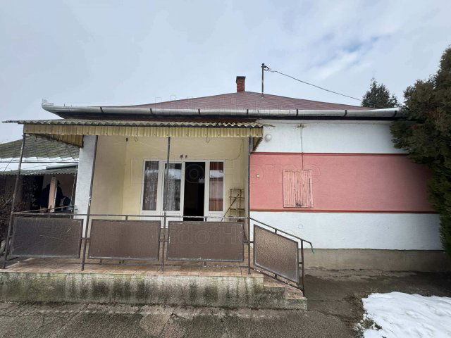 Eladó családi ház, Mezőszentgyörgyön 29.9 M Ft, 2 szobás