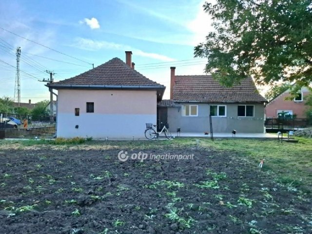 Eladó családi ház, Biharkeresztesen 55 M Ft, 2+1 szobás